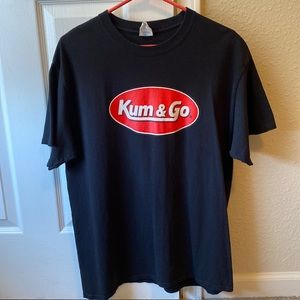 Kum & Go gas station Tee